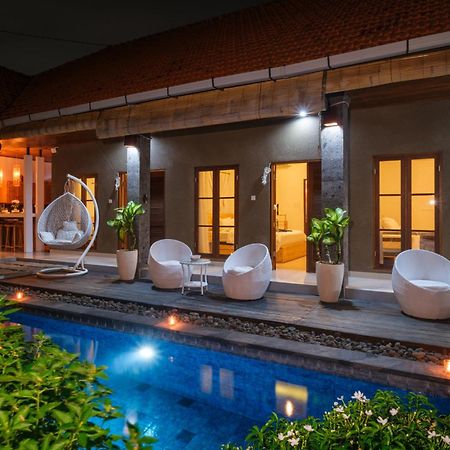 Luxurioese Poolvilla In Canggu Perfekt Fuer Entspannung Und Tropenflair Buitenkant foto