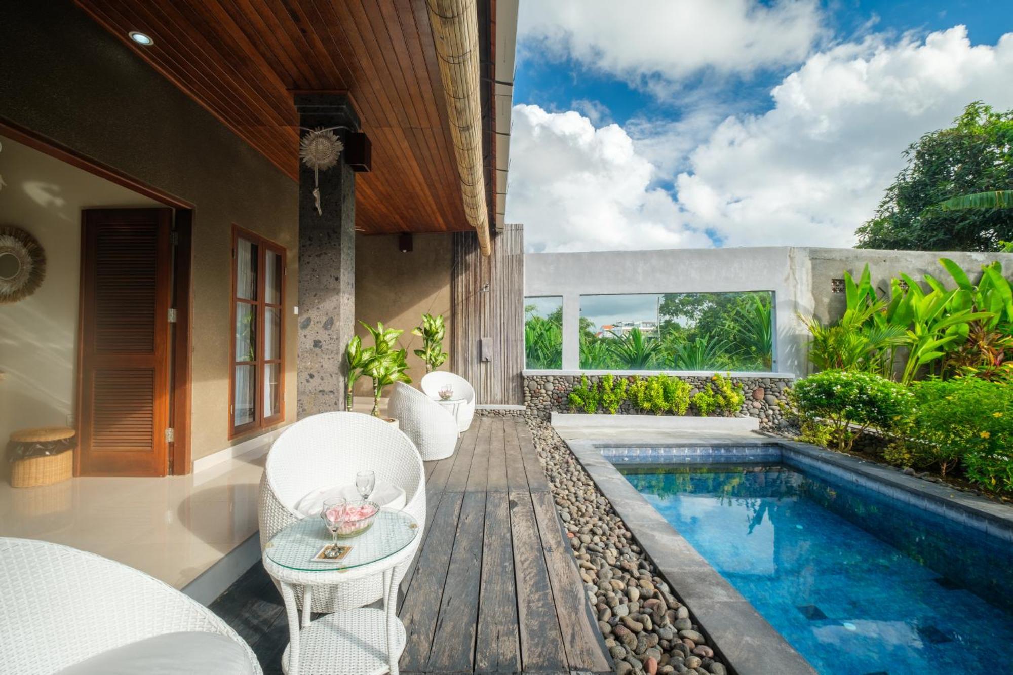 Luxurioese Poolvilla In Canggu Perfekt Fuer Entspannung Und Tropenflair Buitenkant foto