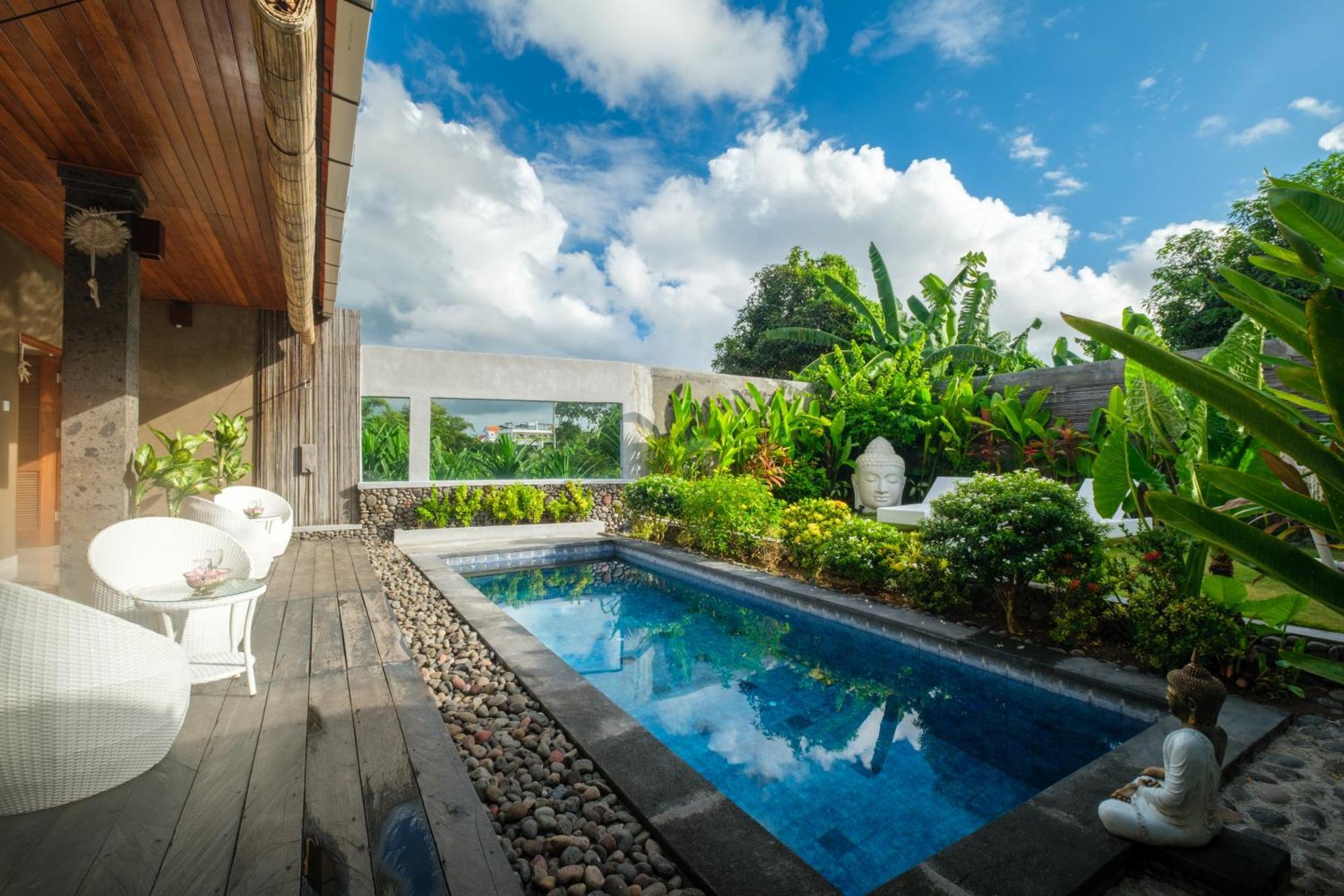 Luxurioese Poolvilla In Canggu Perfekt Fuer Entspannung Und Tropenflair Buitenkant foto